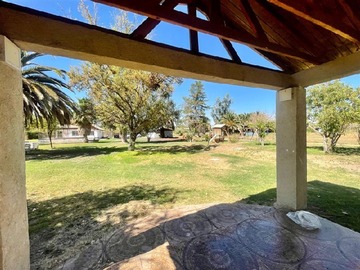 Parcela en venta en Condominio Santa Rosa / Batuco, Lampa - 5 dormitorios, 2 baños