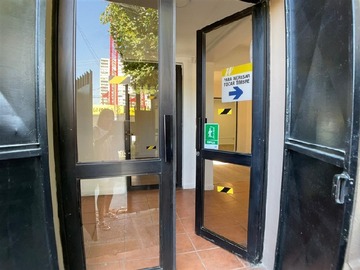 Local Comercial en arriendo mensual en 1 Norte con 5 Oriente, Viña del Mar - 4 baños