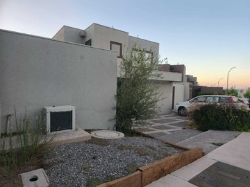 Casa en venta en Se vende Casa Condominio Comoranes (151715), Pudahuel - 3 dormitorios, 3 baños