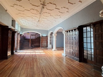 Local Comercial en venta en Compañia, Santiago - 3 baños