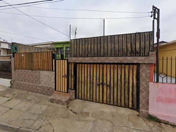Casa en venta en Santa Marta 28, Valparaíso - 3 dormitorios, 1 baño