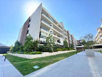 Departamento en arriendo mensual en avenida la dehesa, Lo Barnechea - 4 dormitorios, 4 baños