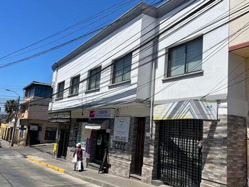 Oficina en arriendo mensual en José Santiago Aldunate, Coquimbo - 4 dormitorios, 2 baños