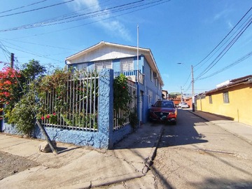 Casa en venta en Se vende amplia casa la florida (102909), La Florida - 6 dormitorios, 2 baños