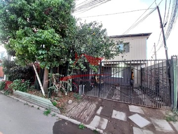 Casa en venta en Hermosa Casa Dos Pisos, 5 Dormitorios, 2 Baños, Quilicura. - 5 dormitorios, 2 baños