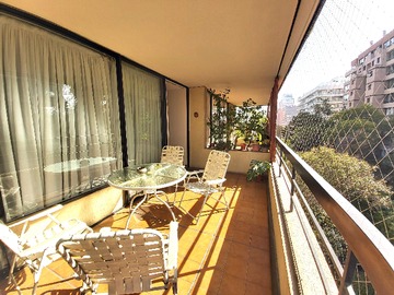 Departamento en venta en Amplia terraza nororiente (74342), Las Condes - 4 dormitorios, 3 baños