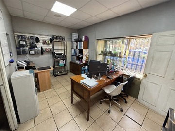 Terreno Industrial en venta en Avda Matta a pasos de Nataniel Cox, Santiago - 3 baños