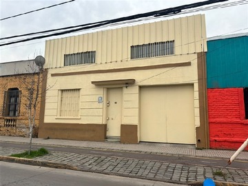 Local Comercial en arriendo mensual en Carmen/ Maule, Santiago - 4 baños