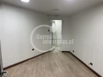 Local Comercial en venta en Local centro comercial lo castillo, Vitacura - 1 baño