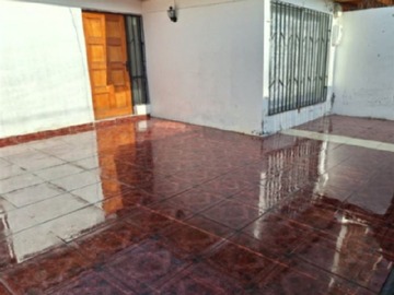 Casa en venta en Avenida Radomiro Tomic, Antofagasta - 10 dormitorios, 5 baños