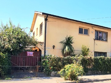 Casa en venta en Se Vende Casa Grande en San Joaquín - 6 dormitorios, 4 baños