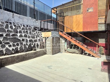 Casa en venta en Lastarria, Antofagasta - 4 dormitorios, 2 baños