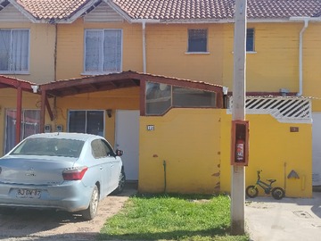 Casa en venta en Lomas del Viento, Puente Alto - 3 dormitorios, 2 baños
