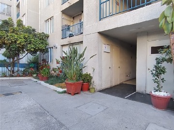 Departamento en venta en Carvajal con Colón, Metro Lo Ovalle, La Cisterna - 3 dormitorios, 1 baño
