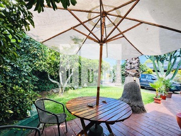 Casa en venta en Oportunidad única en Sector Residencial! (163889), Ñuñoa - 5 dormitorios, 2 baños