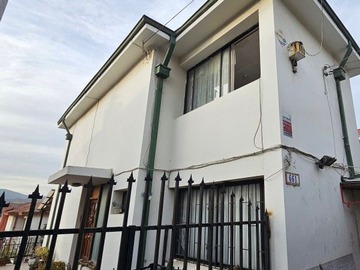 Casa en venta en David Cortés 1354 – Quilpué, Quilpué - 5 dormitorios, 3 baños