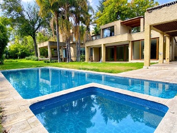 Casa en venta en Camino Las Flores / Camino La Fuente, Las Condes - 6 dormitorios, 6 baños