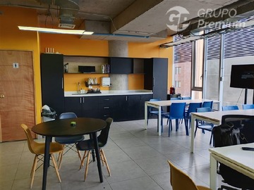 Oficina en venta en Los dominicos, Las Condes - 2 baños