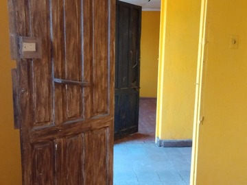 Casa en venta en Carlos Spano, Conchalí - 5 dormitorios, 2 baños