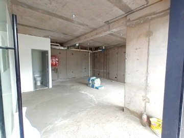 Local Comercial en arriendo mensual en Hospital Fach, Las Condes - 1 dormitorio, 1 baño