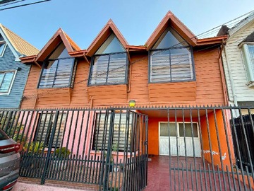Casa en venta en Moderna Casa Ideal para Inversión Segura (174225), Coronel - 4 dormitorios, 2 baños