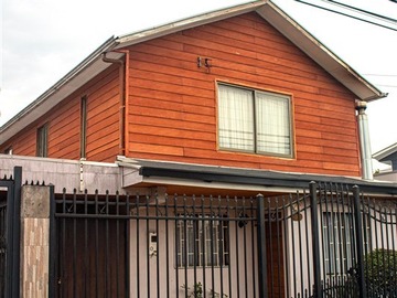 Casa en venta en Calle Argentina, Curicó - 5 dormitorios, 2 baños