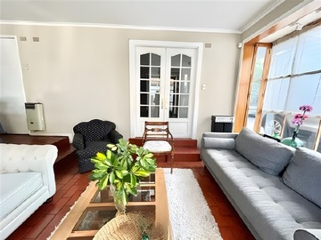 Casa en venta en Vitacura, Vitacura - 5 dormitorios, 4 baños