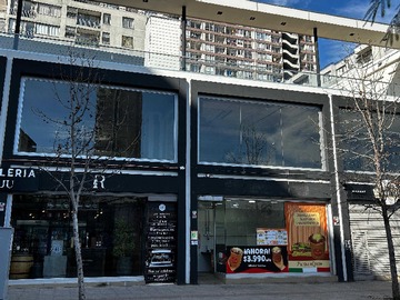 Local Comercial en arriendo mensual en Local gastronómico n Santiago Centro, alto flujo (181081), Santiago - 1 baño