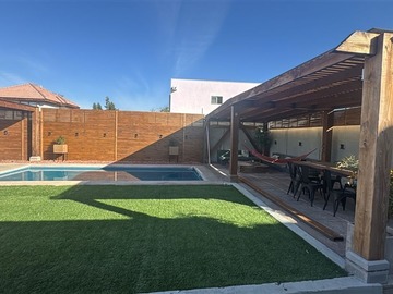 Casa en venta en Santa Elena Ecourbe / Colegio Pumahue, Colina - 3 dormitorios, 3 baños
