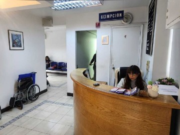 Oficina en venta en Clínica Dental y kinesiología (167336), Santiago - 4 baños
