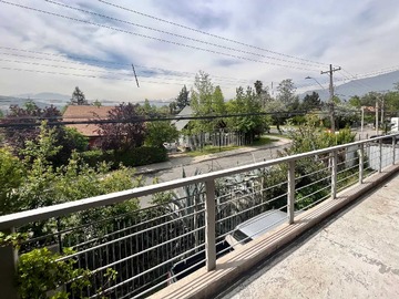 Casa en venta en Casa con Excelente Conectividad (171229), Las Condes - 2 dormitorios, 3 baños