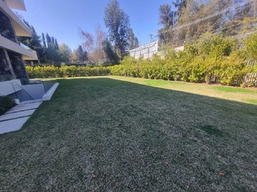 Departamento en venta en Departamentos con Jardín Privado (170956), Las Condes - 3 dormitorios, 5 baños