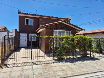 Casa en venta en Amplia casa en inmejorable sector de Coquimbo (173025), Coquimbo - 6 dormitorios, 2 baños