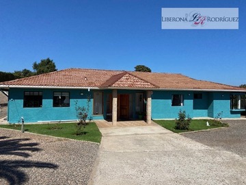 Casa en venta en Parcela con casa en Campomar 4, Quintero - 4 dormitorios, 3 baños