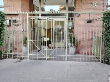 Departamento en arriendo mensual en Calle Garcia Reyes 30, Santiago - 1 dormitorio, 1 baño