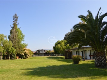 Casa en venta en Ribera nororiente del Lago Rapel en el sector de Santa Inés a 8 Kms de El Manzano, Las Cabras - 13 dormitorios, 7 baños