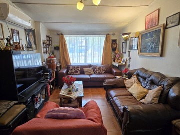 Casa en venta en Venta de casa en recoleta, Recoleta - 4 dormitorios, 1 baño