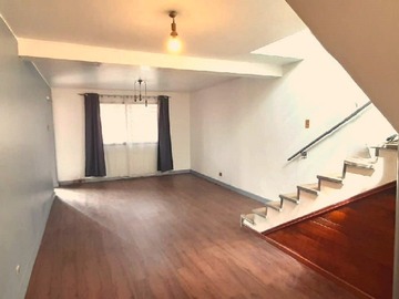 Casa en venta en Miguel de Atero y Carrascal, Quinta Normal - 5 dormitorios, 2 baños