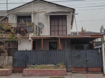 Casa en venta en Vicuña Mackenna - Achao, La Granja - 5 dormitorios, 2 baños
