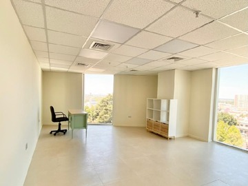 Oficina en arriendo mensual en Centro comercial paseo los heroes, Chillán - 1 baño