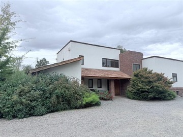 Casa en venta en ¡oferta! - colegio pioneros, Colina - 7 dormitorios, 5 baños