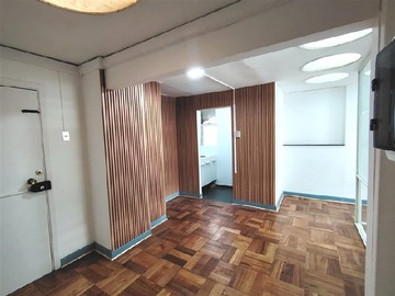 Oficina en arriendo mensual en Agustinas con morandé, Santiago - 5 dormitorios, 2 baños
