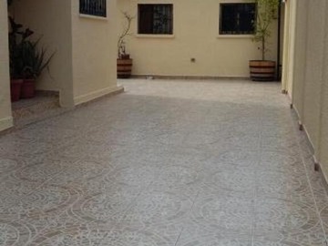 Casa en venta en Isabel Riquelme (73938), San Joaquín - 5 dormitorios, 3 baños