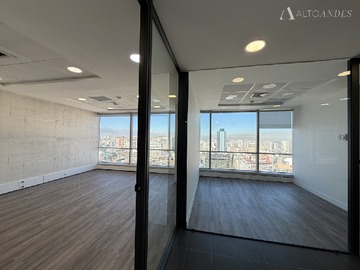 Oficina en arriendo mensual en San Antonia, Santiago - 12 dormitorios, 3 baños