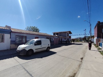 Casa en venta en Se Vende Casa - 9 dormitorios, 4 baños
