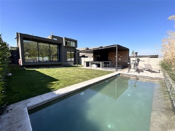 Venta / Casa / Colina