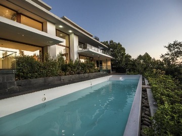 Casa en venta en Vitacura, Lo Curro, Vitacura - 6 dormitorios, 6 baños