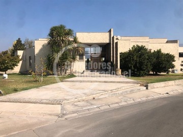 Casa en venta en Rinconcada de los andes, Los Andes - 6 dormitorios, 6 baños