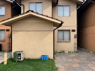 Casa en venta en MAP - Se vende bella casa de 3H,3B dentro de comodo y seguro condominio en Huechuraba., Huechuraba - 3 dormitorios, 3 baños