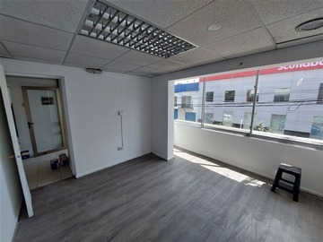 Oficina en venta en lincoyan al llegar a Ohiggins, Concepción - 4 dormitorios, 4 baños